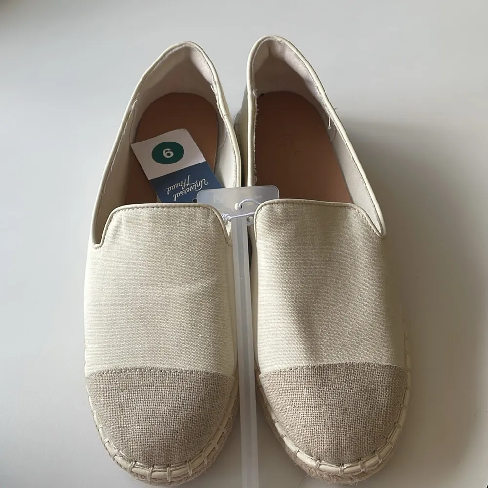 Universal Thread Woman’s Cream Espadrilles with Memory Foam 9 - Image 4