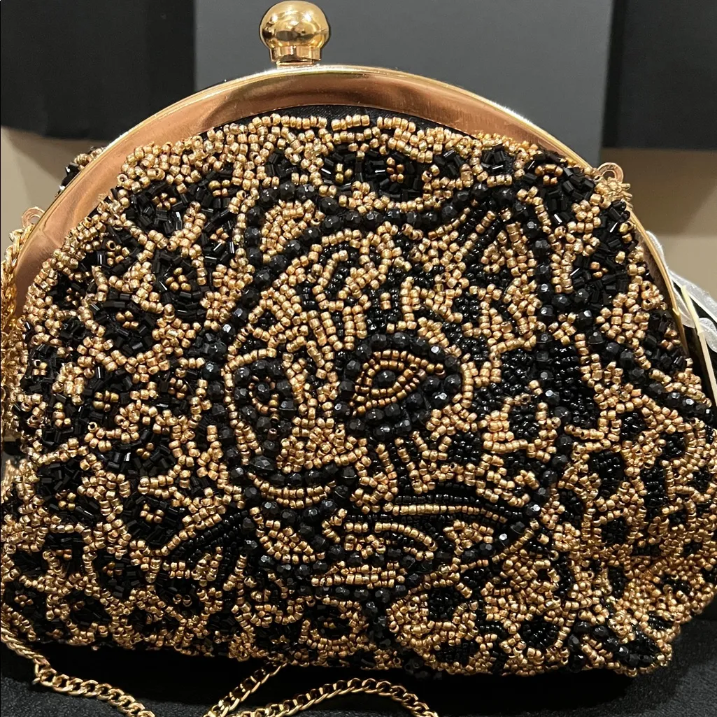 Made In India | Beaded Leopard Clutch w/ Chain Crossbody Strap Black - Image 4