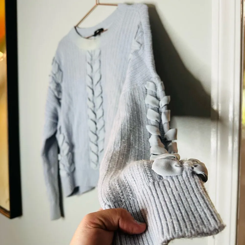 CLUB MONACO Baby Blue Woven Detail Cable Knit Sweater Size Medium - Image 4