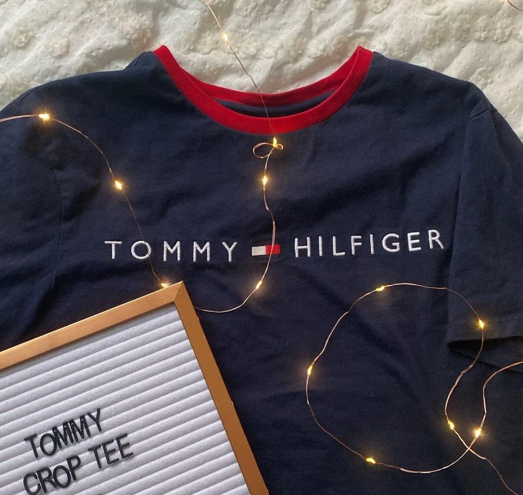 Tommy Hilfiger Cropped Logo Tee - Image 2