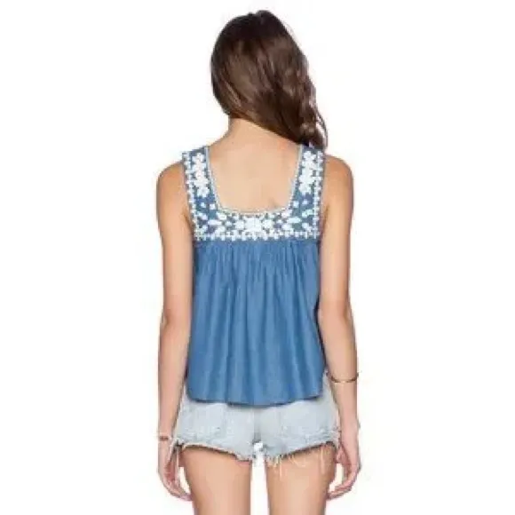 Lovers + Friends Embroidered Chambray Top - Size large - Image 3