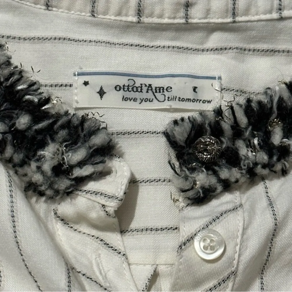 Ottod’Ame Women’s Size 6 Cream Gray Striped Tweed Neckline Henley Top Blouse - Image 5