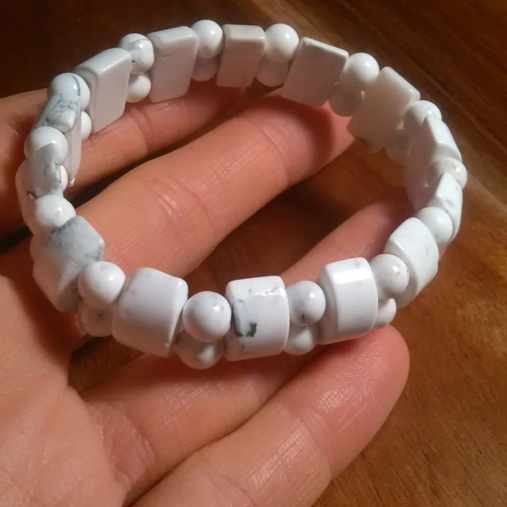 White Howlite Tanker Stretch Bracelet (6 - Image 9