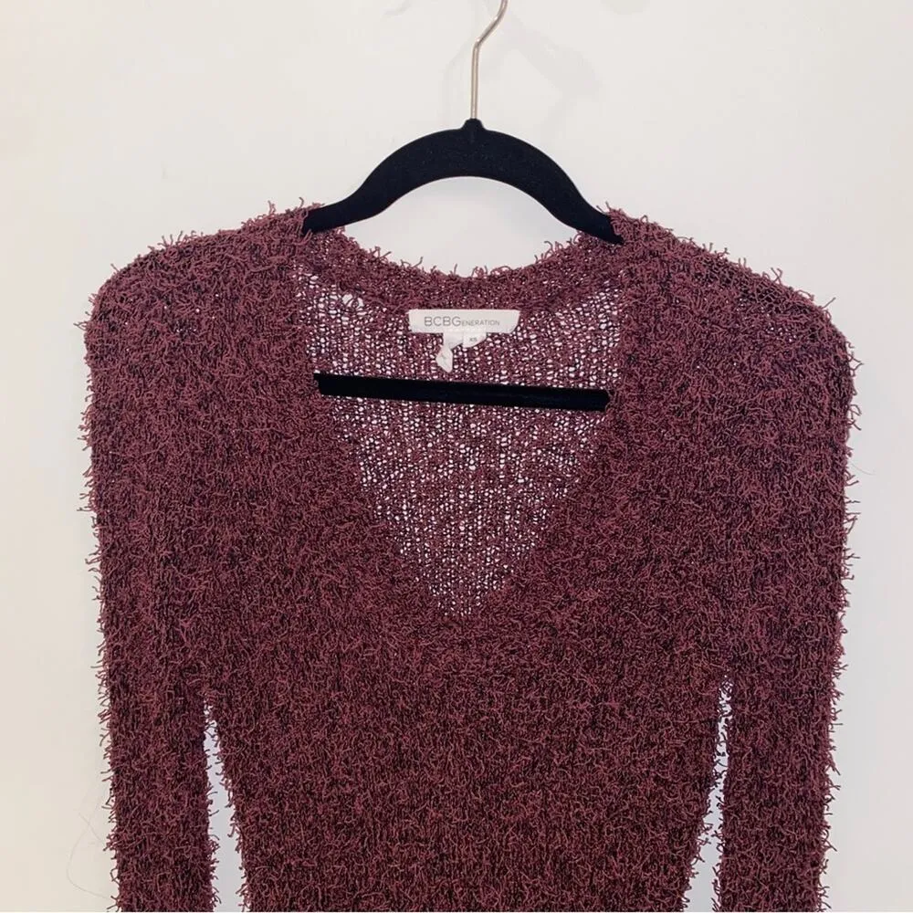 BCBGeneration feathered eyelash loose knit Y2K sweater burgundy purple XS - Image 3