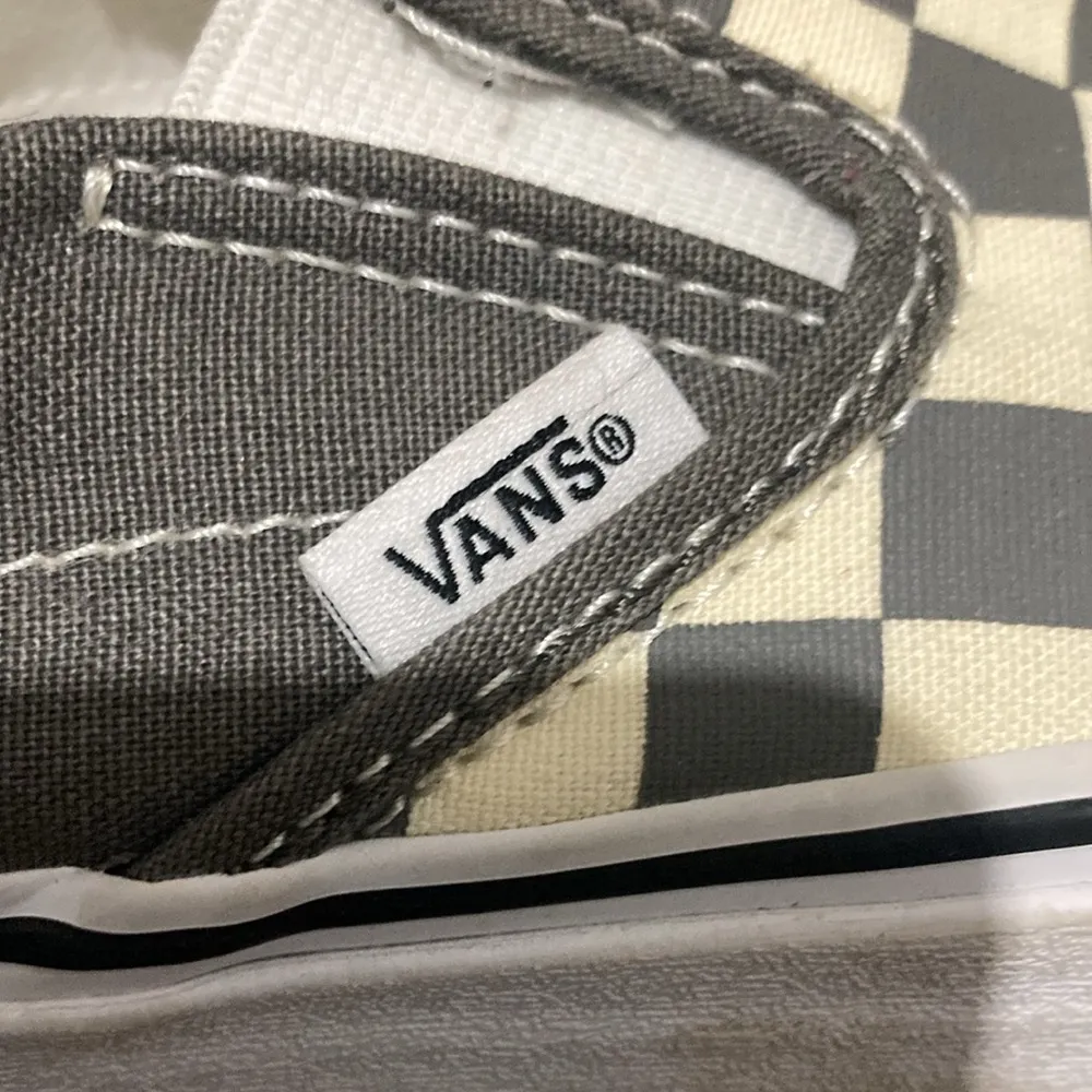 Van’s Checkboard Slip On Unisex Sneakers Women’s Size 10.5 & Men’s  9 Gray/White - Image 3