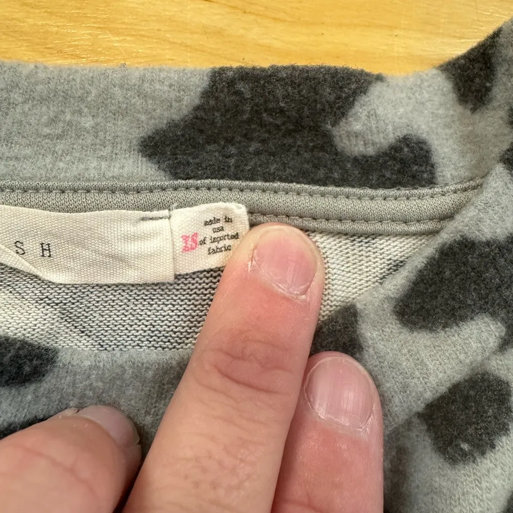 Lush Gray and Black leopard print Sweater - Image 4