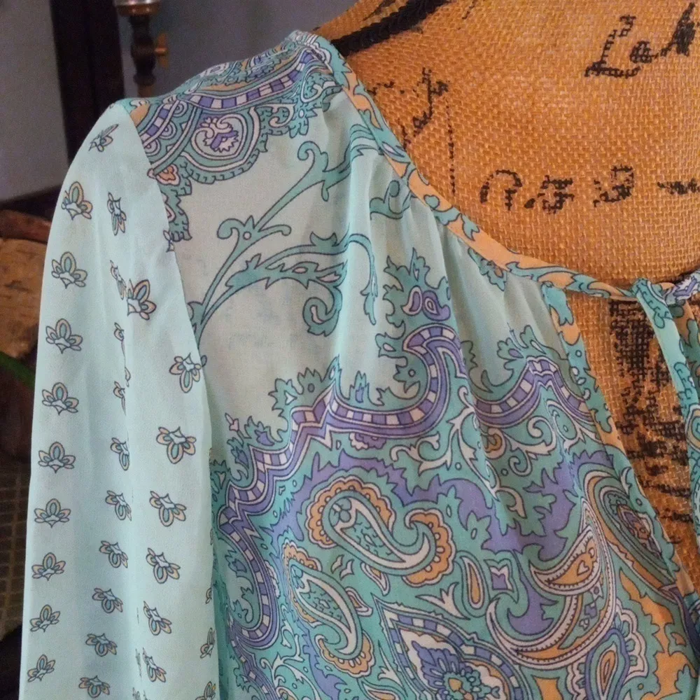 Ann Taylor Aqua and Lavender Paisley Print Boho Sheer Peasant Blouse - Image 4