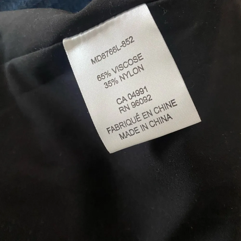 Montreal black floral dress, size 4 - Image 6