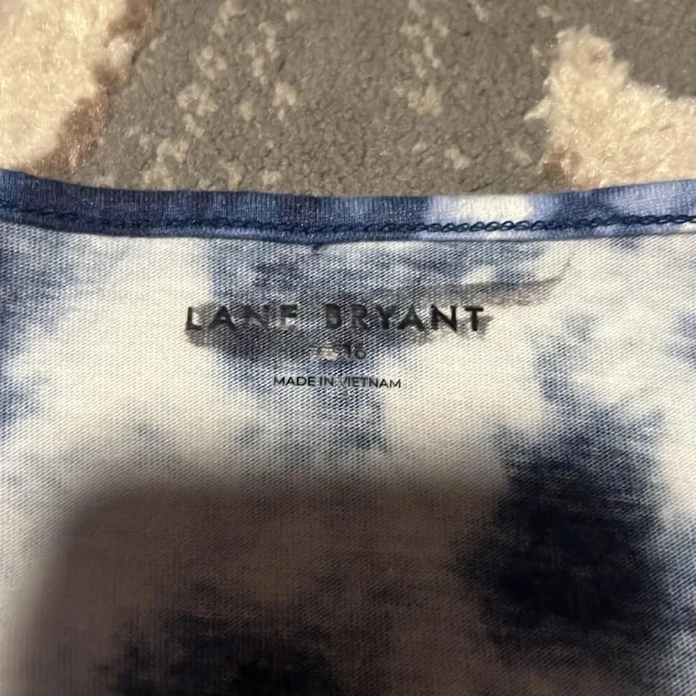 Lane Bryant tank top. Like new. Great for swimsuit cover up. - Image 3