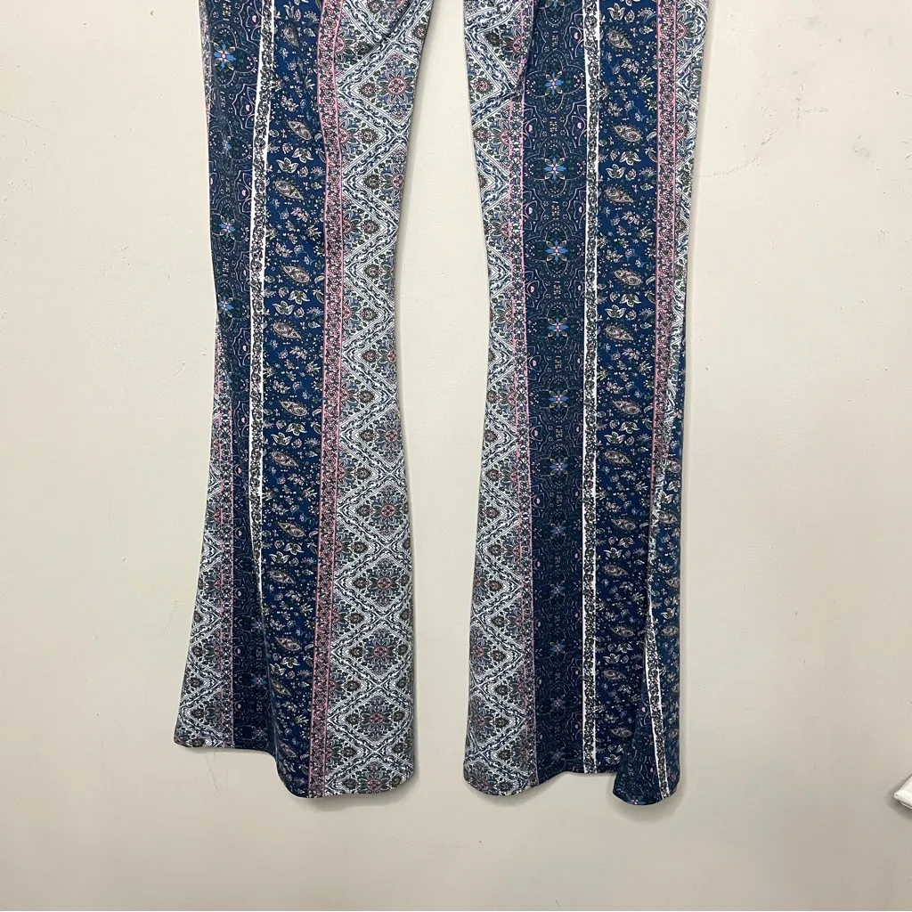 BEAR DANCE Bohemian Print Stretch Pull-On Flare Leg Pants, Large - Image 7