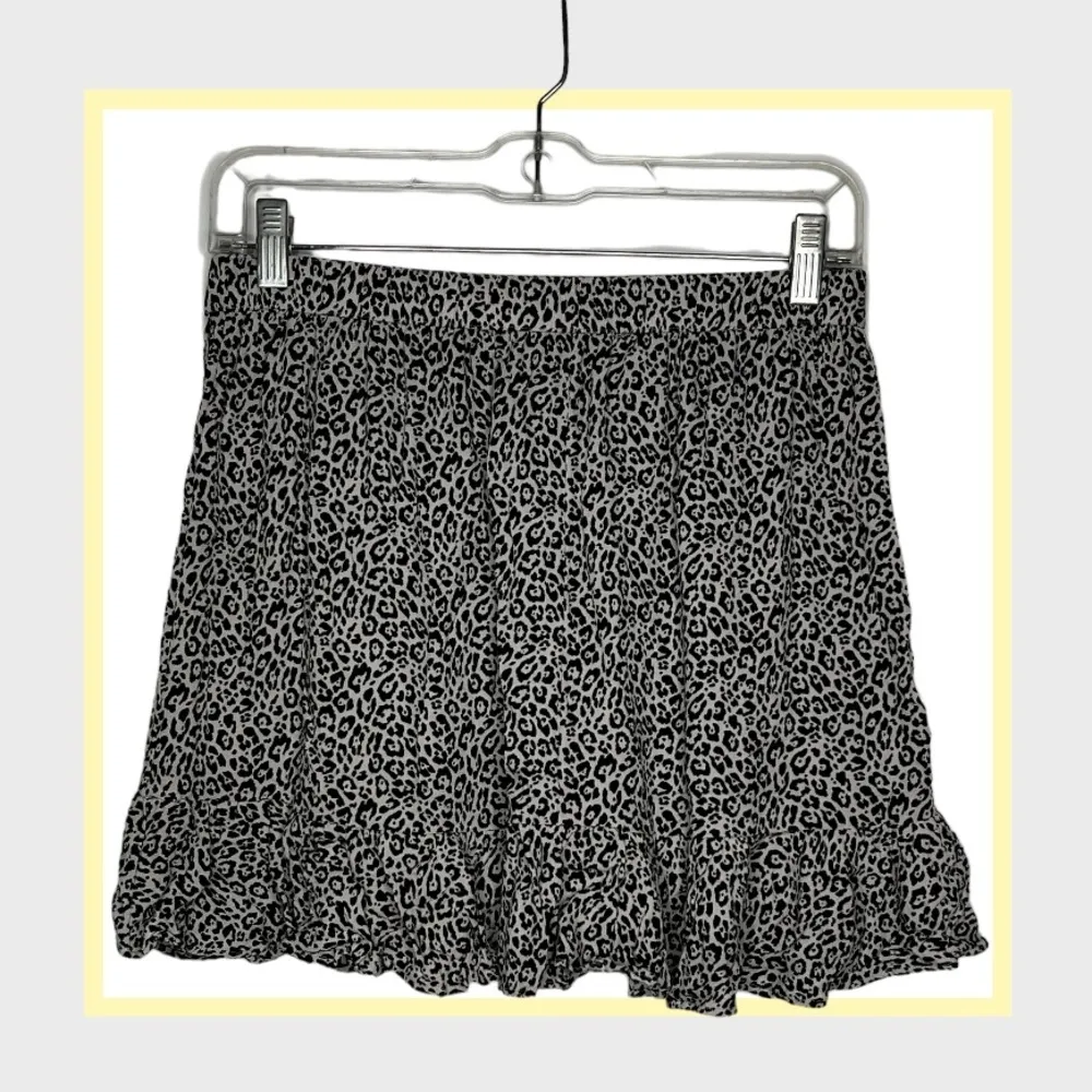 American Eagle Animal Print Skirt‎ - Image 3