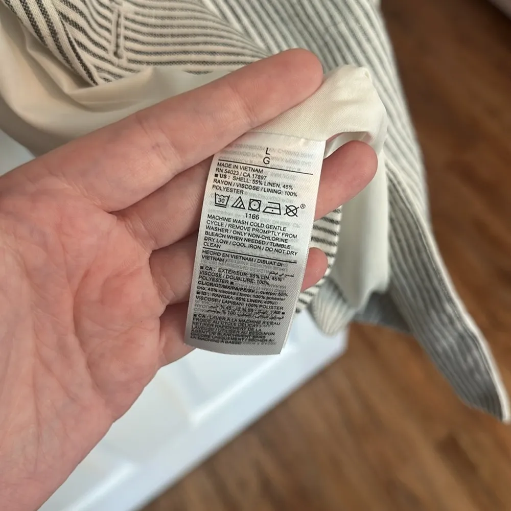 Old Navy Gray Blazer Classic Relaxed Fit - Image 5