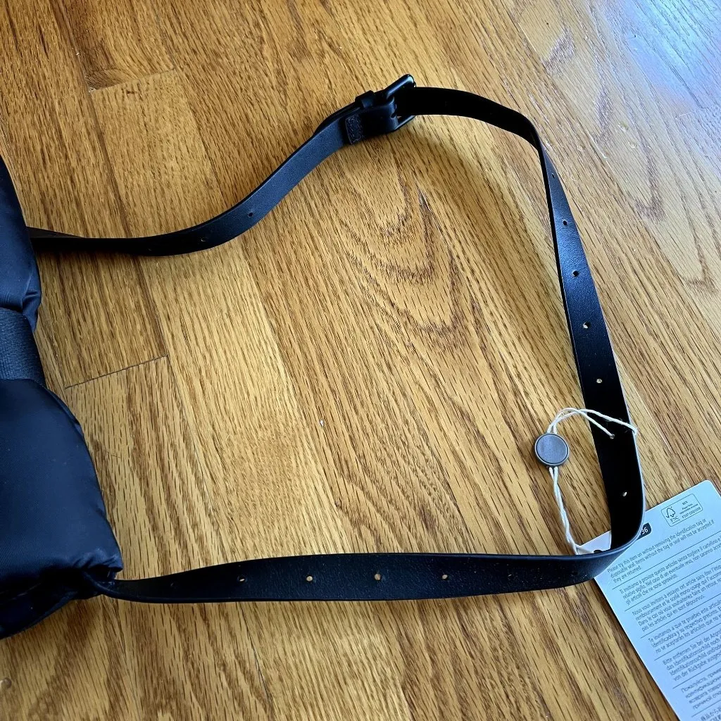 MCQ Black Puffer Buckle Shoulder Bag Quilted Adjustable Strap‎ NWT - Image 8