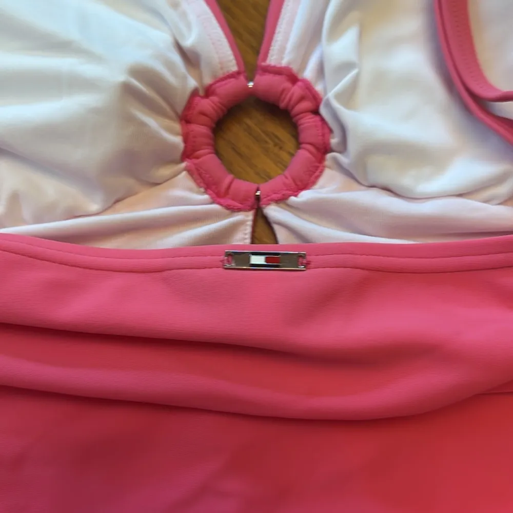 Tommy Hilfiger Women's One Piece Keyhole Ring Detail Swimsuit nwt size 18 - Image 11