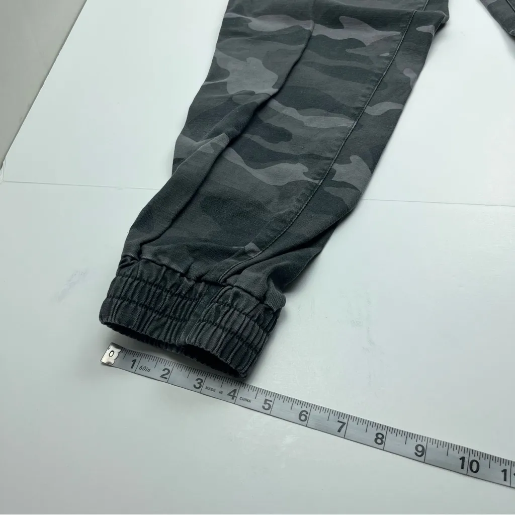 Aritzia TNA Camouflage Mid Rise Gray Grey Jogger‎ Style Cotton Pant Women Medium - Image 11