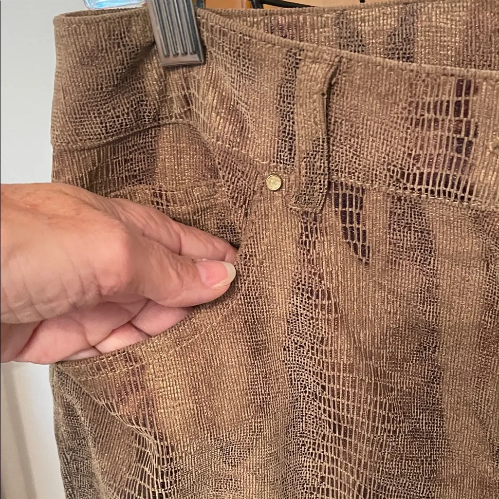 🐍🐍🐍BOGOHO 🐍🐍🐍Chicos Brown Snake Print Pants - Image 3