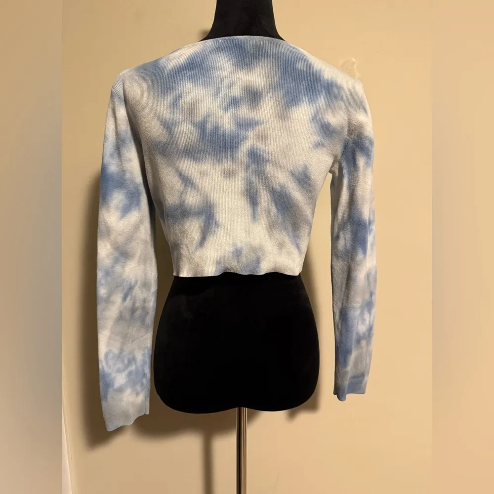 Handmade Brandy Melville Blue and White Tie Dye Button Down Long - Image 5