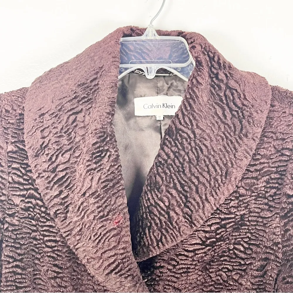 CALVIN KLEIN Burgundy Textured Lined Trench Coat, Size Medium - Image 6