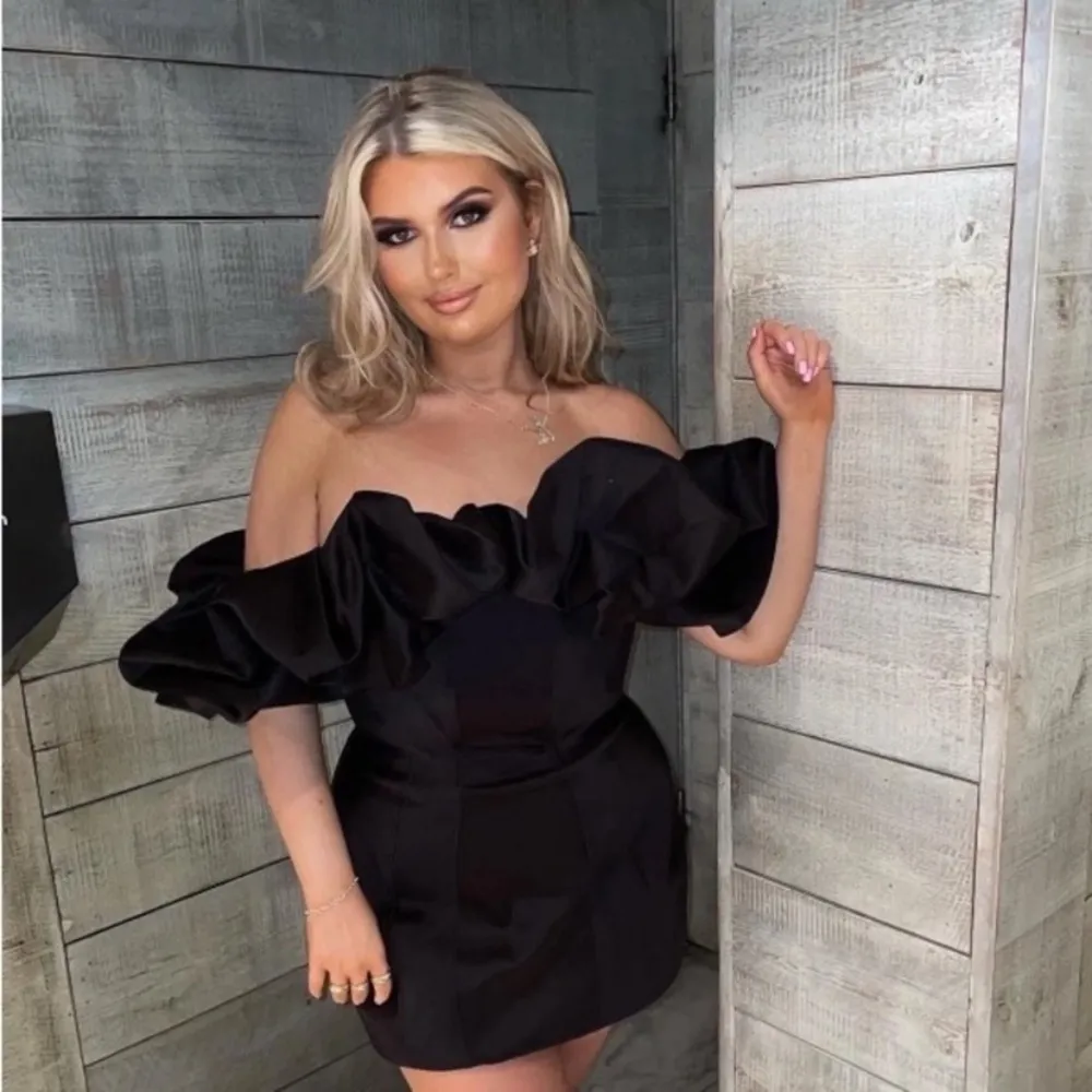 HOUSE OF CB 'Selena' Black Satin Puff Shoulder Dress off‎ shoulder /Size XS NWOT - Image 16