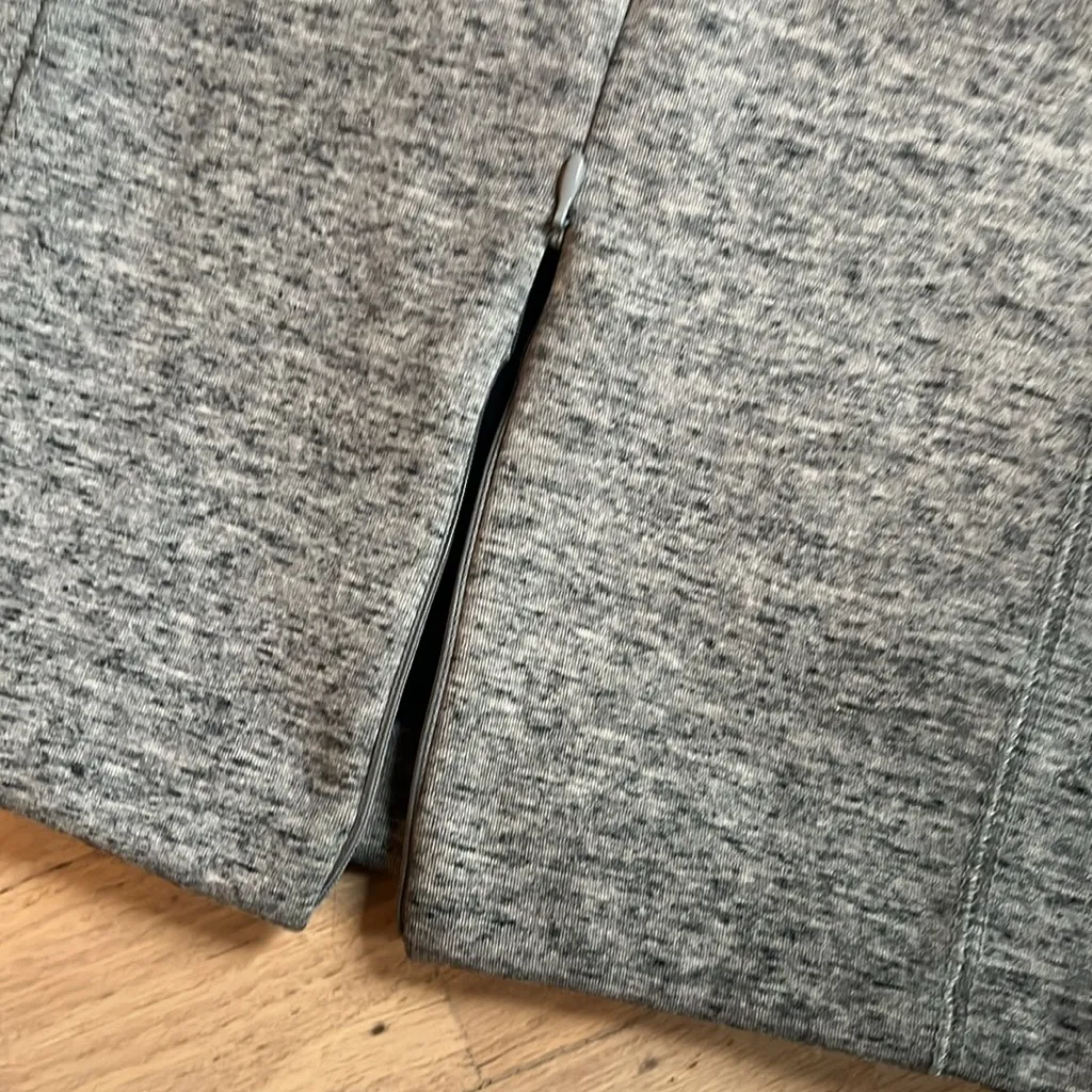 H&M size small stretchy gray pencil skirt w adjustable zipper slit - Image 3