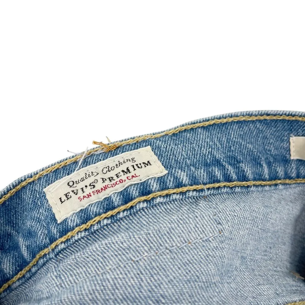 Levi’s Ribcage Shorts High Rise Distressed Raw Hem Size 29 - Image 2