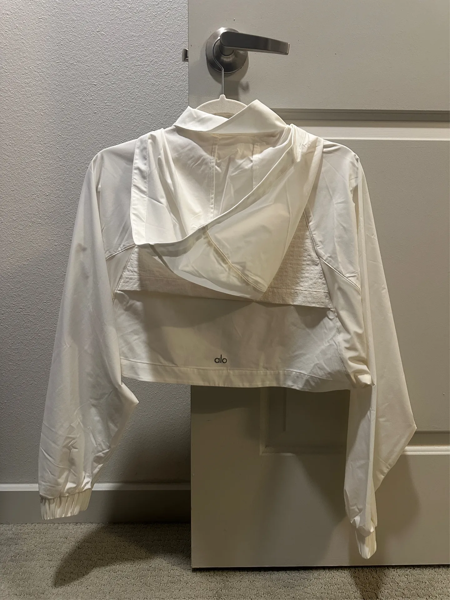 Alo Yoga Cropped Playmaker Jacket - Ivory - Image 2