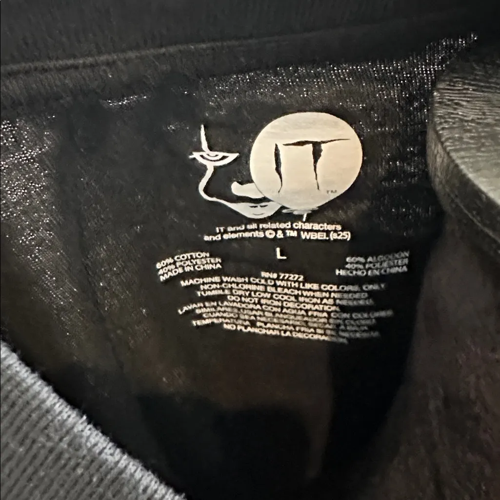 Warner Bros IT Black T - Image 4