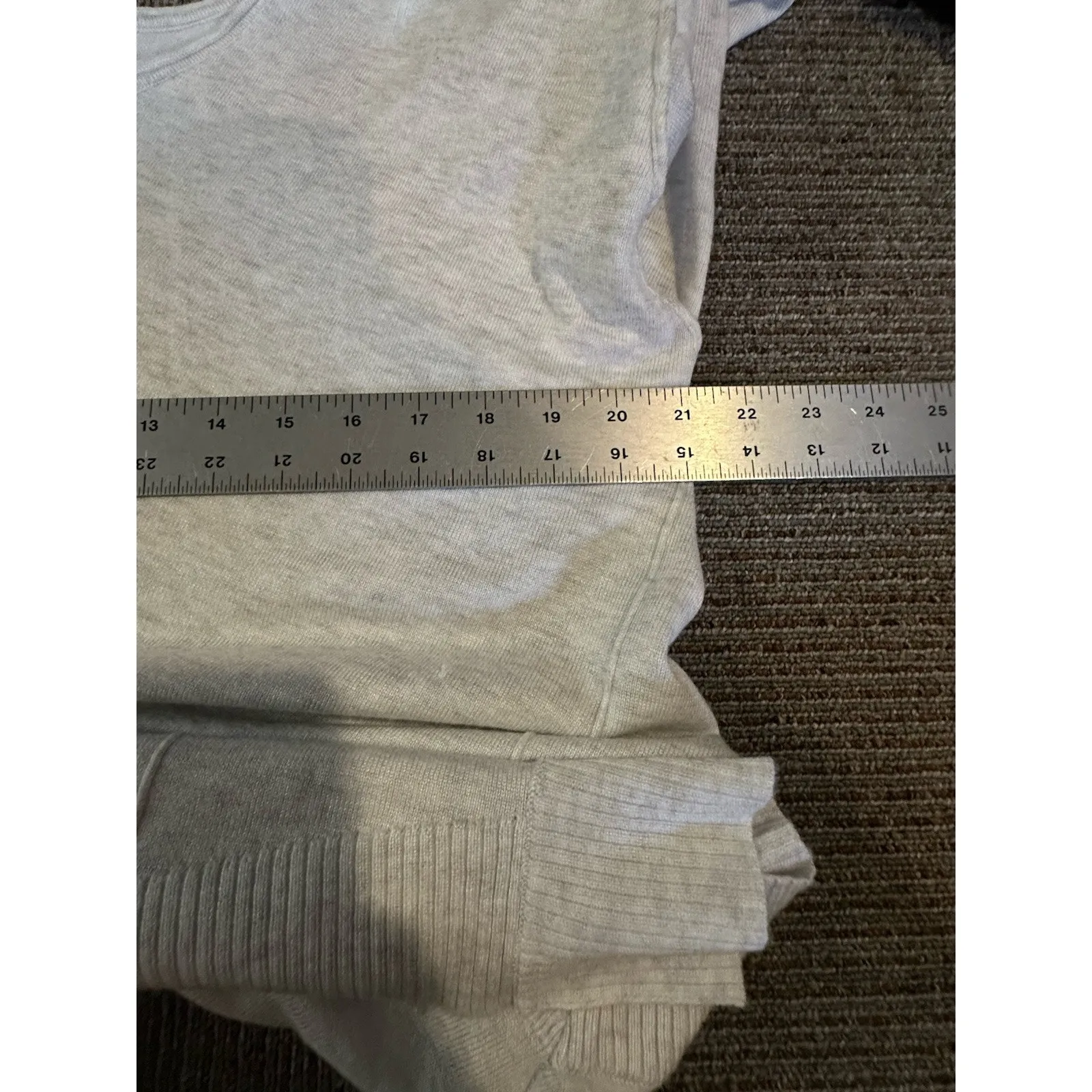 Verve Ami Sweater Asymmetrical Hem Long Sleeves Womens Size Medium Light Gray - Image 8