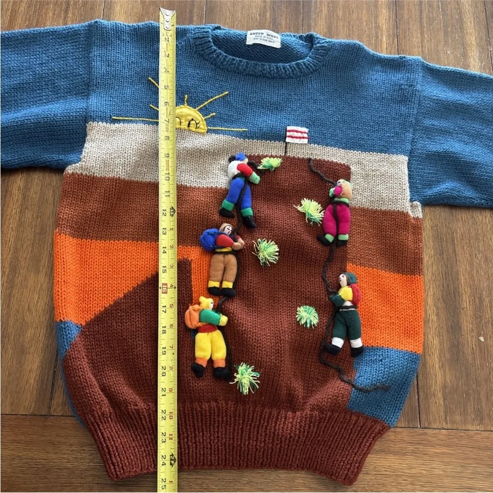 Vintage Peruvian 3D Sweater Made From Sheep Wool - Image 9