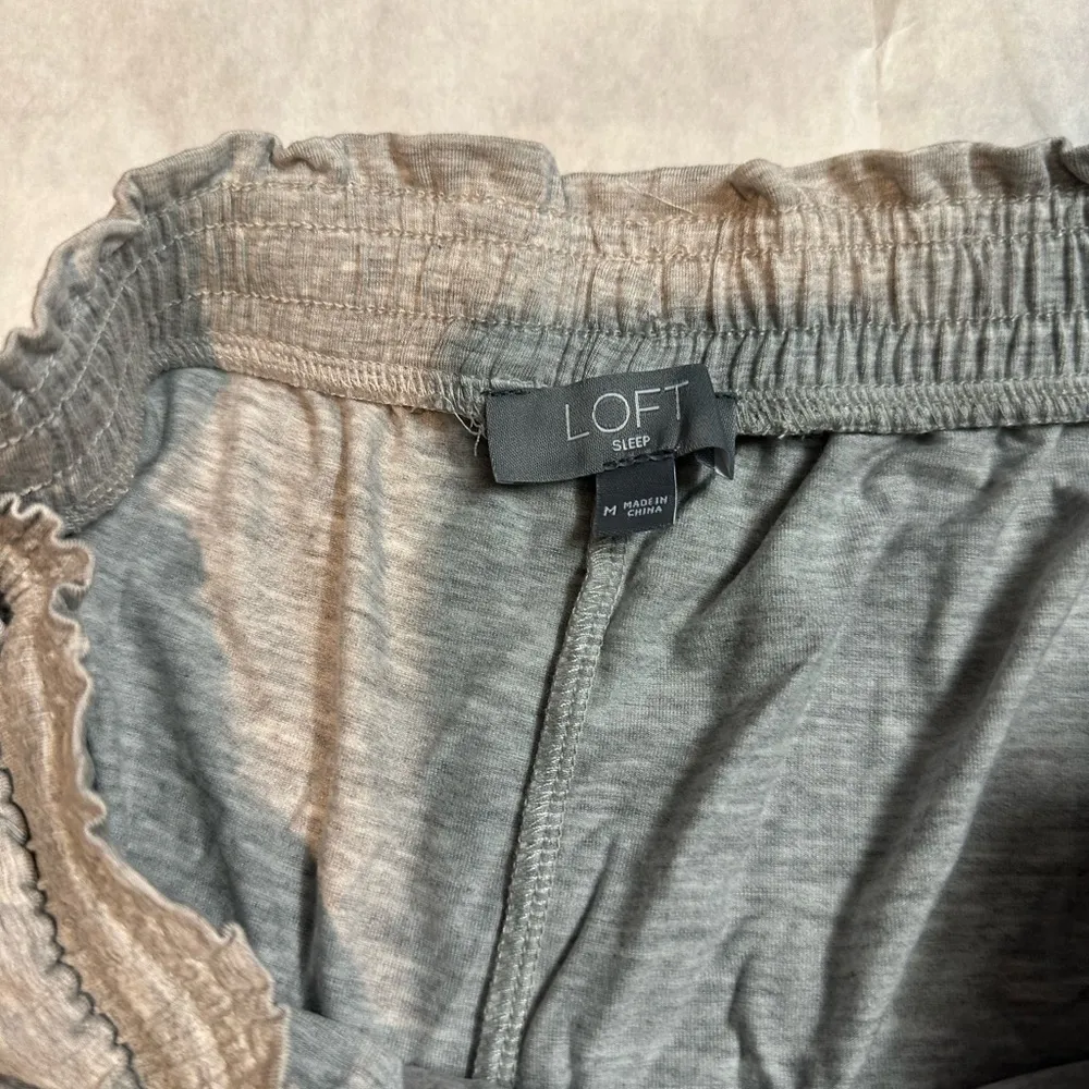 LOFT Gray Short Sleeve Pajama Top - Image 12