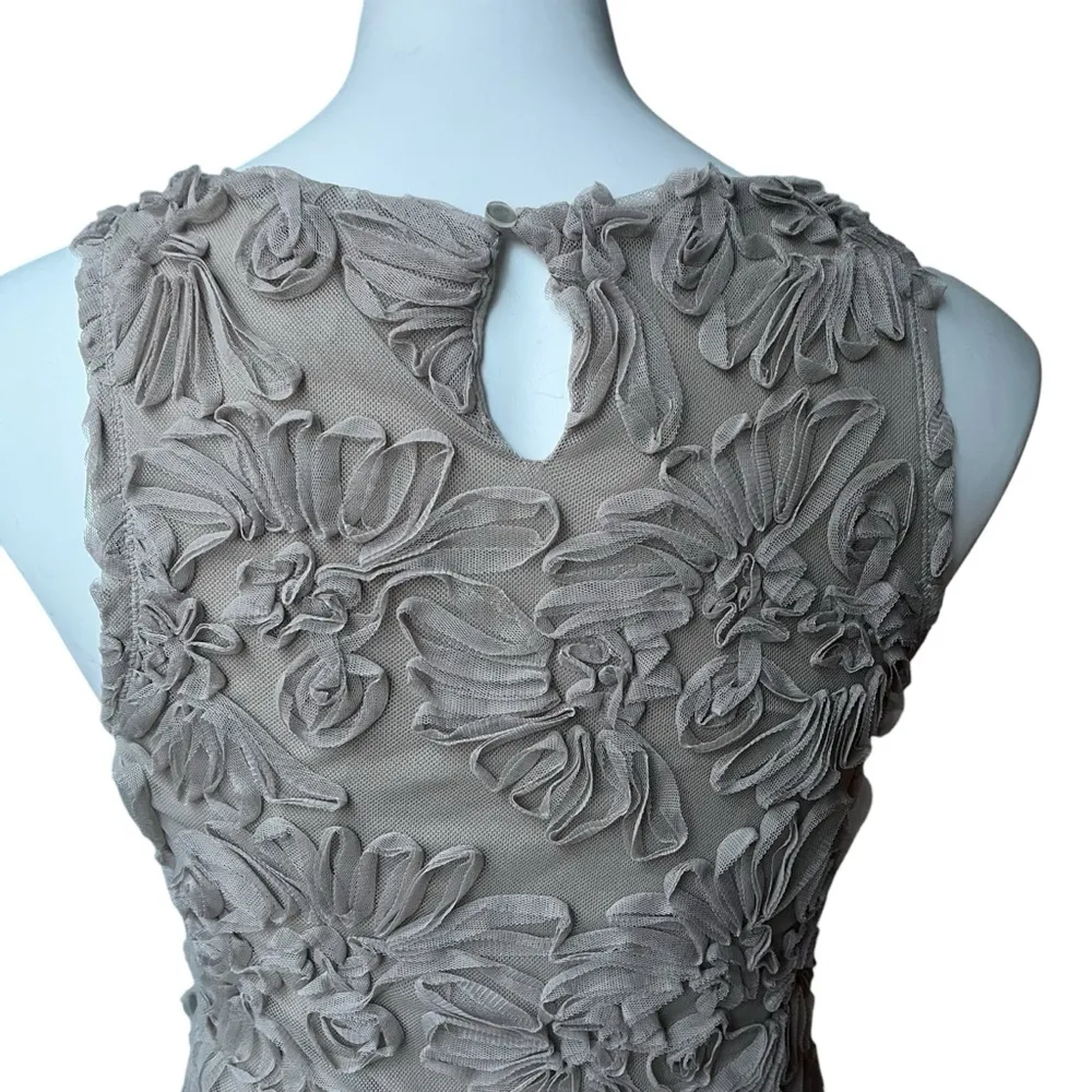 Banana Republic Taupe Textured Mesh Floral Sleeveless Shell Top, Sz S - Image 10