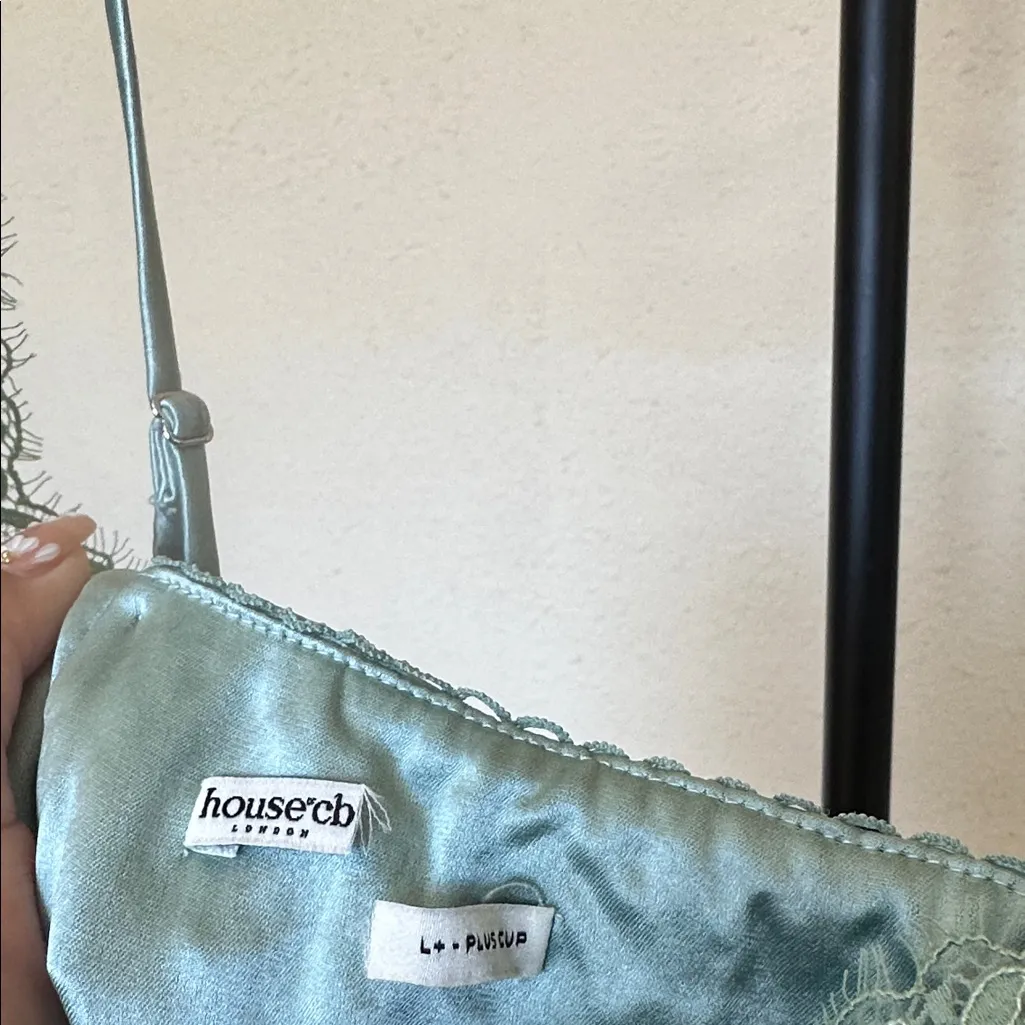 HOUSE OF CB‎ XL D-DD  'Fallon' Light Jade Embroidered floral Slip Dress NWOT - Image 8