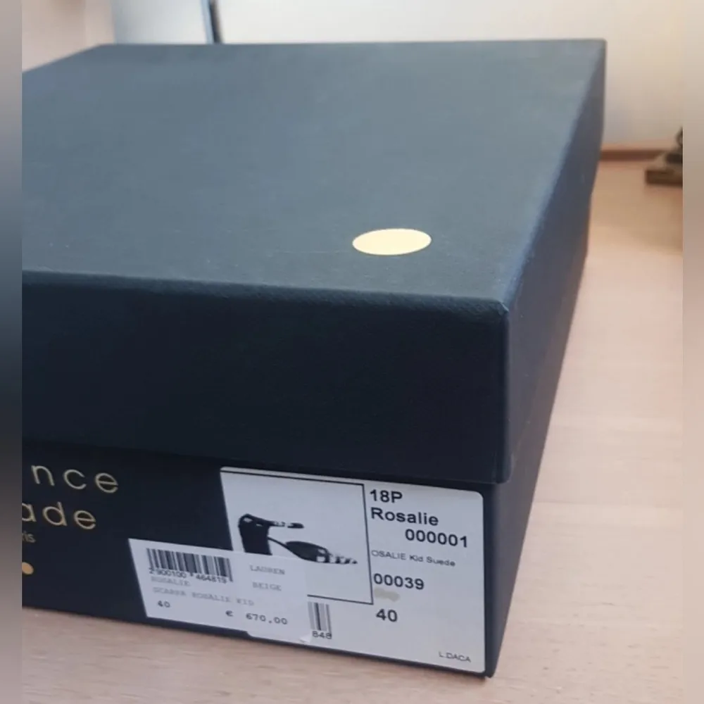 LAURENCE DÉCADE red suede Mary Jane shoes, made in Italy, size 40 - Image 12