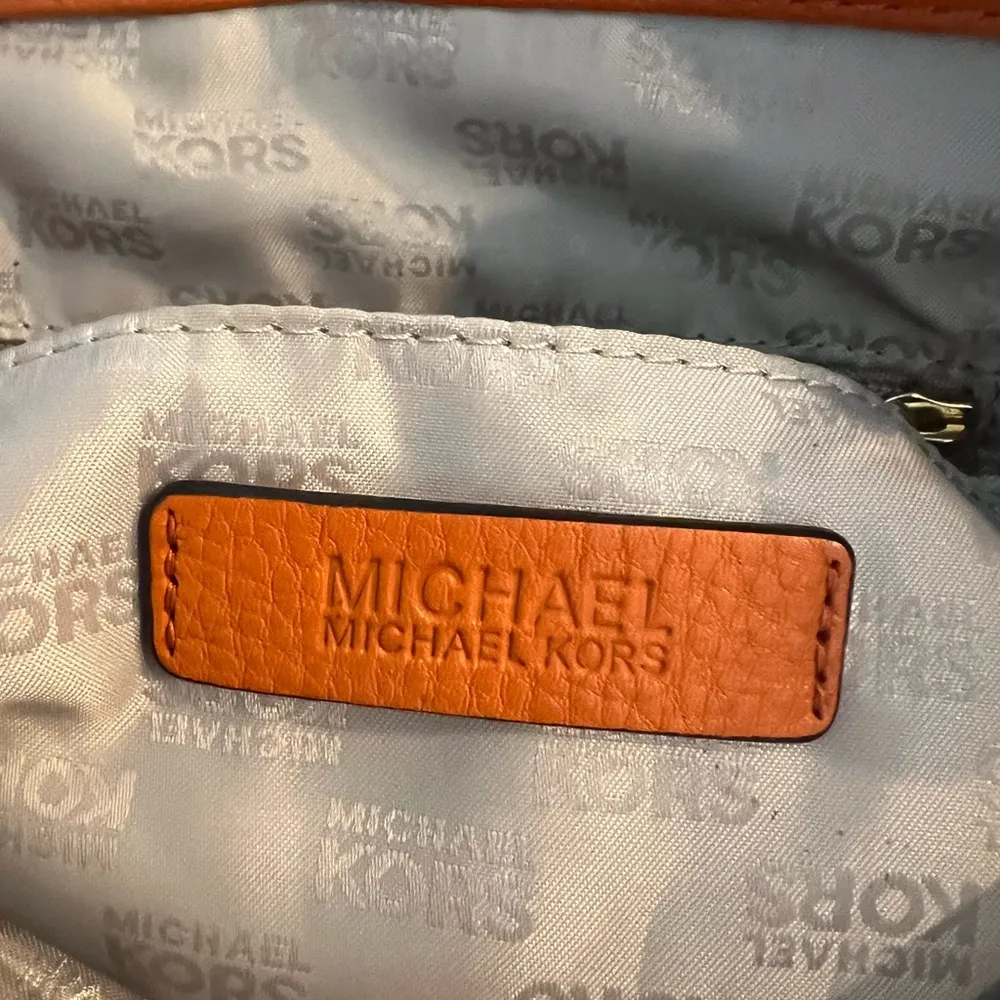 Michael Kors Orange Gold Studded Shoulder Hobo  Leather Bag Purse - Image 4