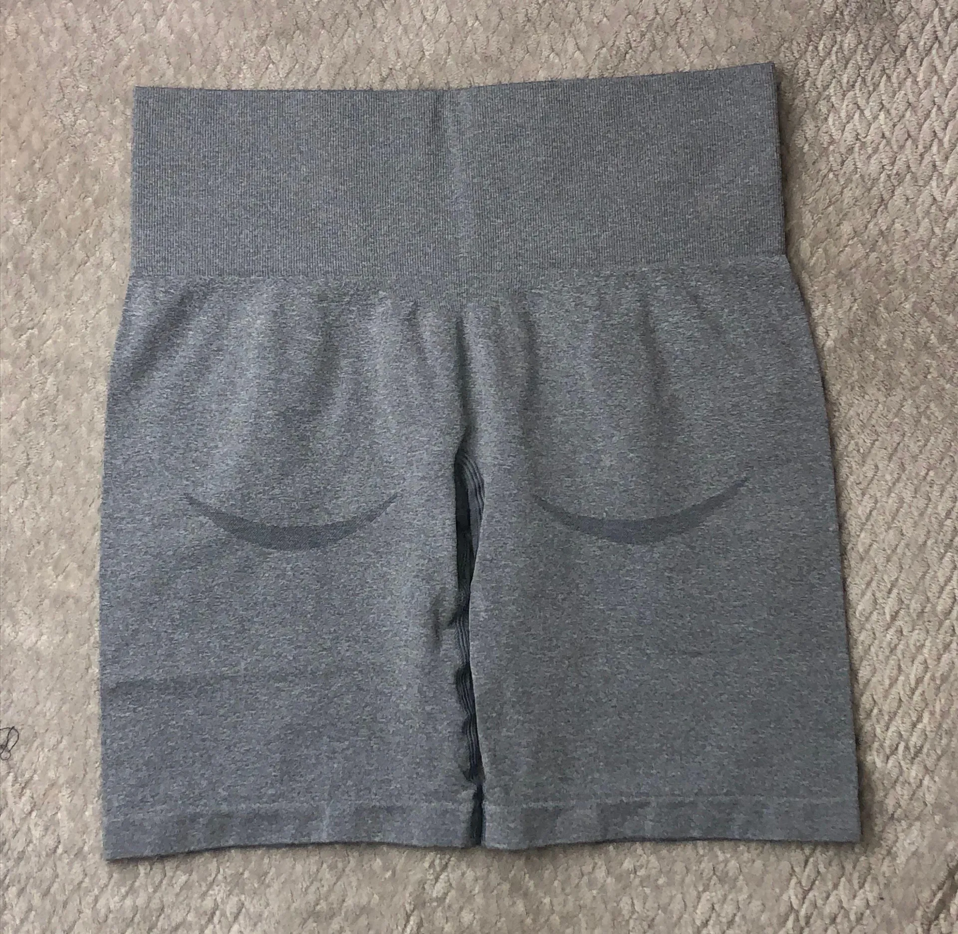 Gray Seamless Contouring Biker Shorts Size XS - Image 2