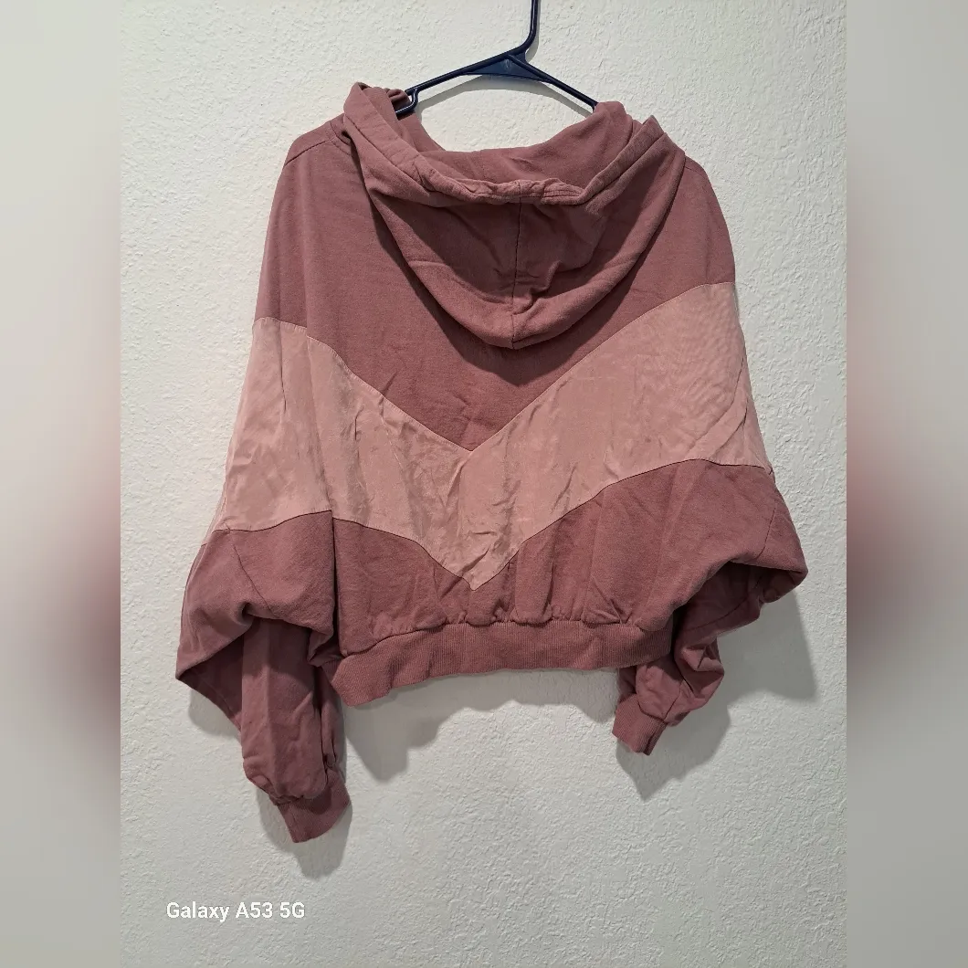 PINK Victoria's Secret Mauve Sweatshirt - Image 3
