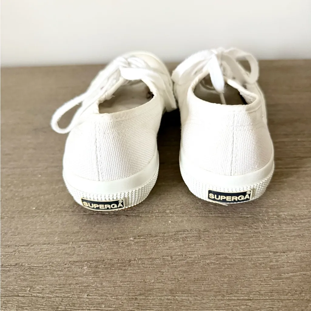 Superga Classic Canvas Low Top Sneaker in White - Size 37.5 - Image 7
