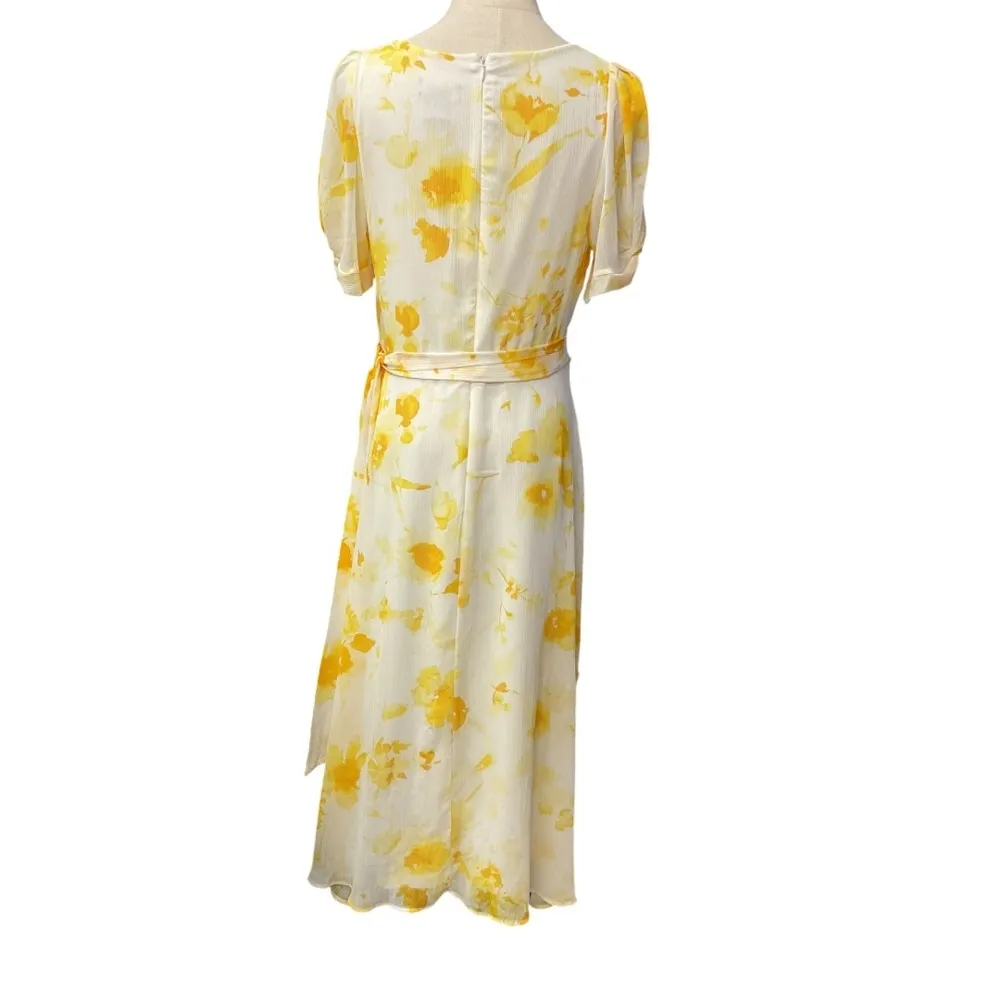 DKNY Women's Yellow Floral Chiffon Faux Wrap Dress Size 10 Short Sleeve‎ Cottage - Image 7