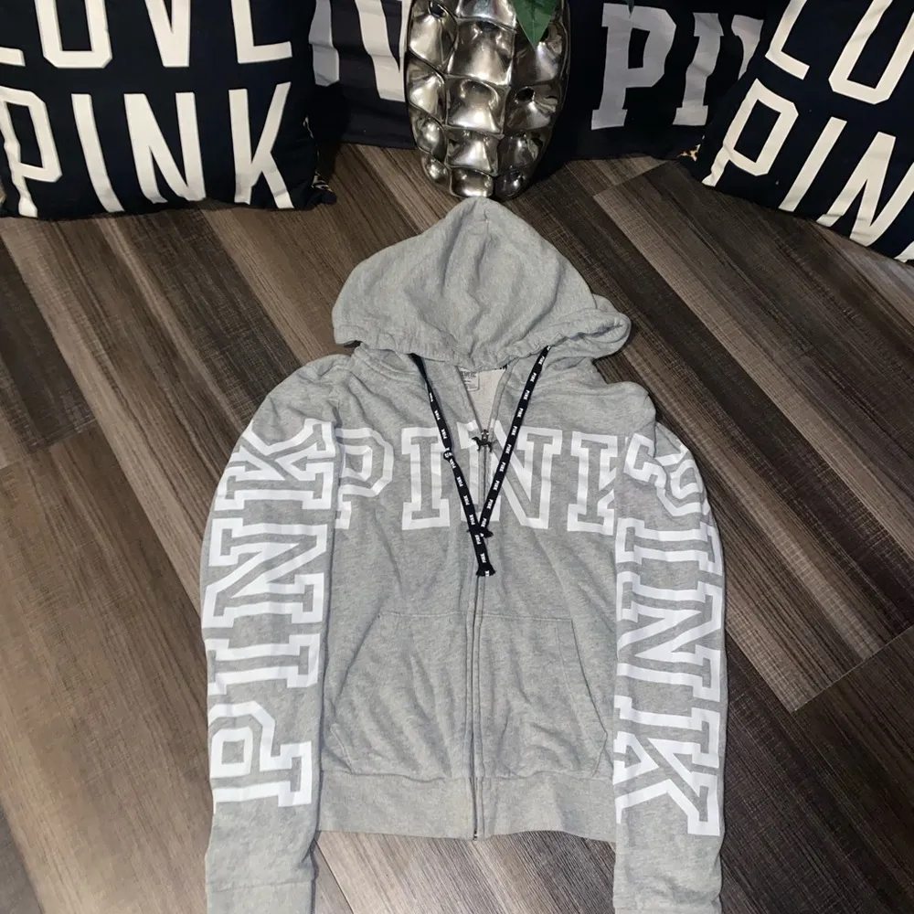 Gray PINK Hoodie - Image 12