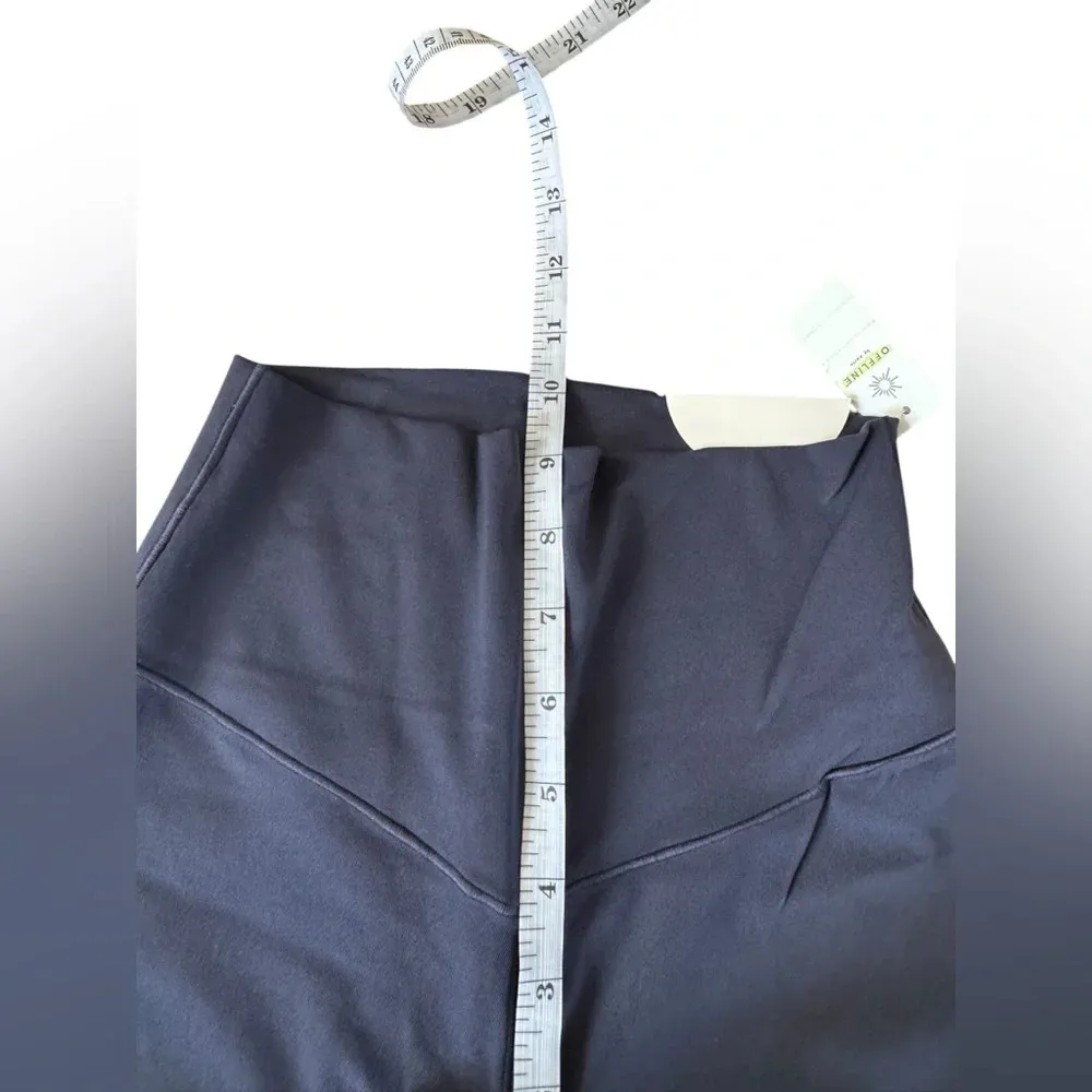 Offline by Aerie Real Me 3/4 Crop Size Small Navy Blue - Image 6