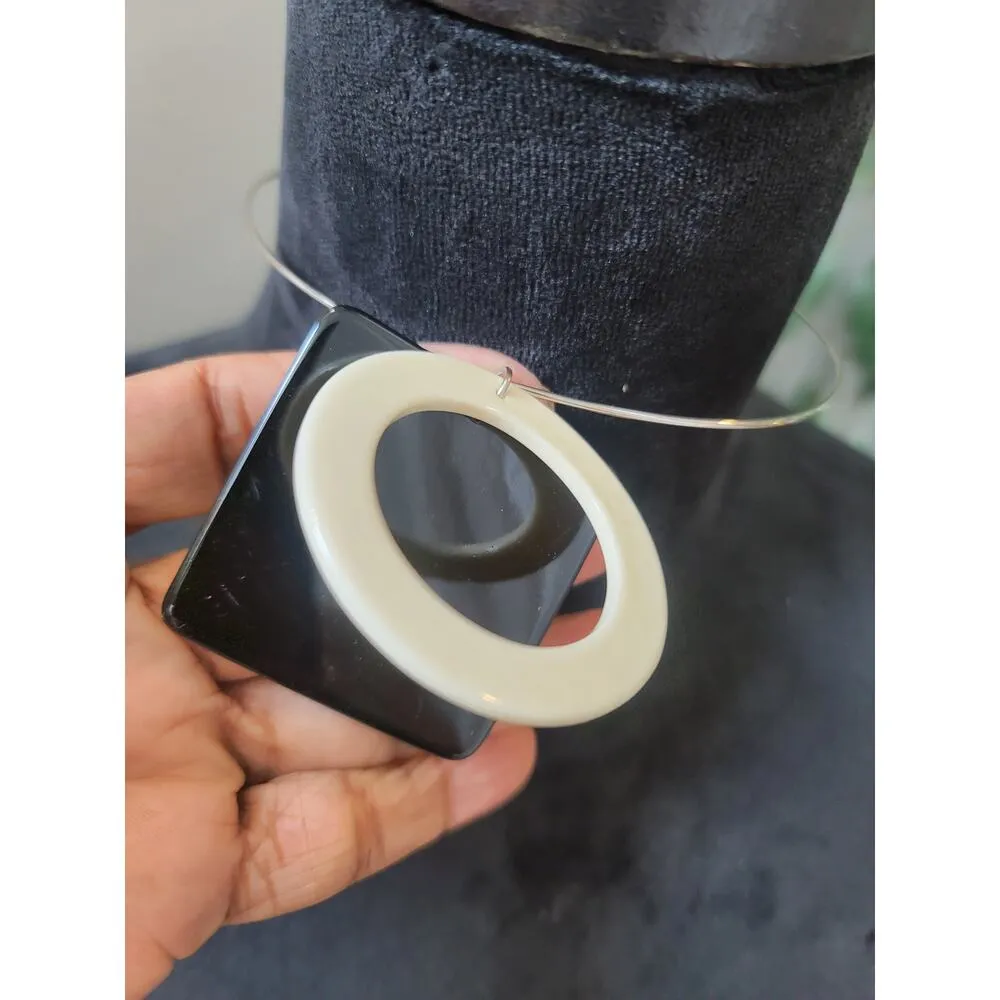 Women's Black And White Circle Pendant Necklace With Matching Drop Earrings Set - Image 3