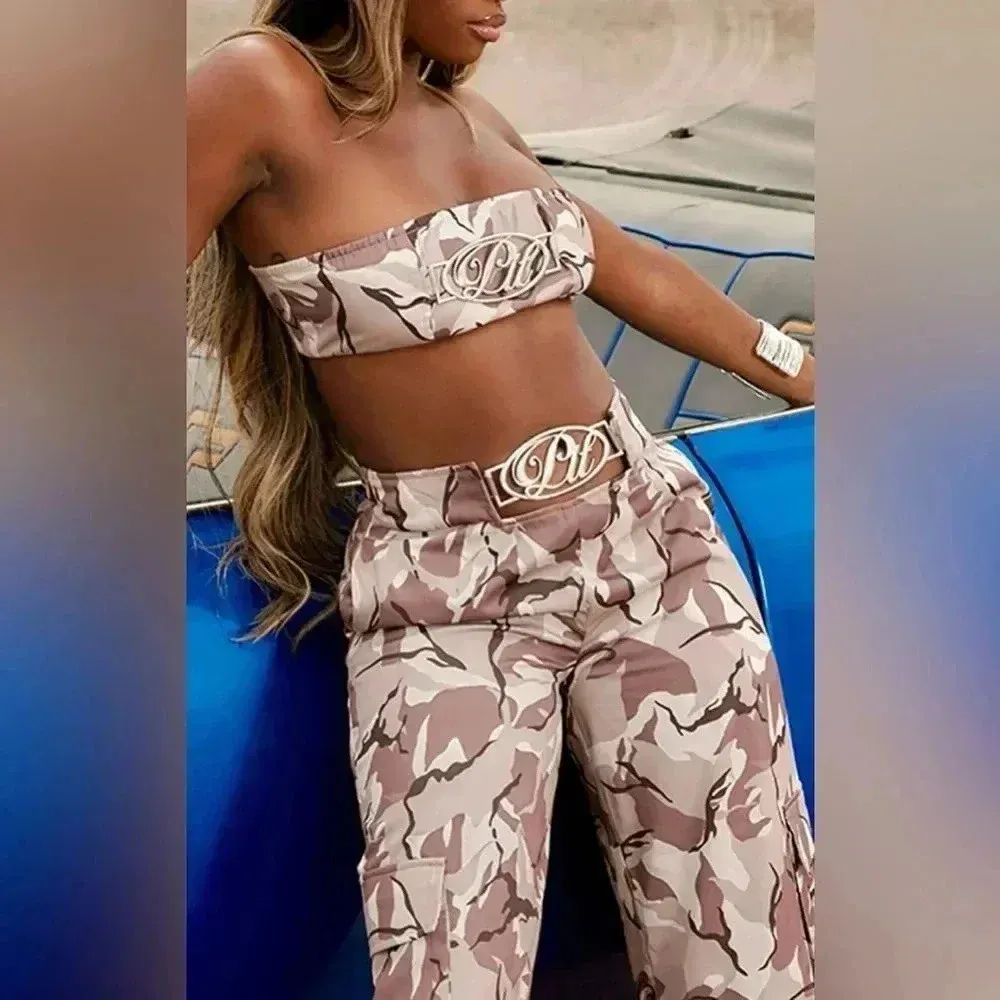 NWT PRETTYLITTLETHING Grey Camo Metal Trim Cargo Pants Sz 10 - Image 2