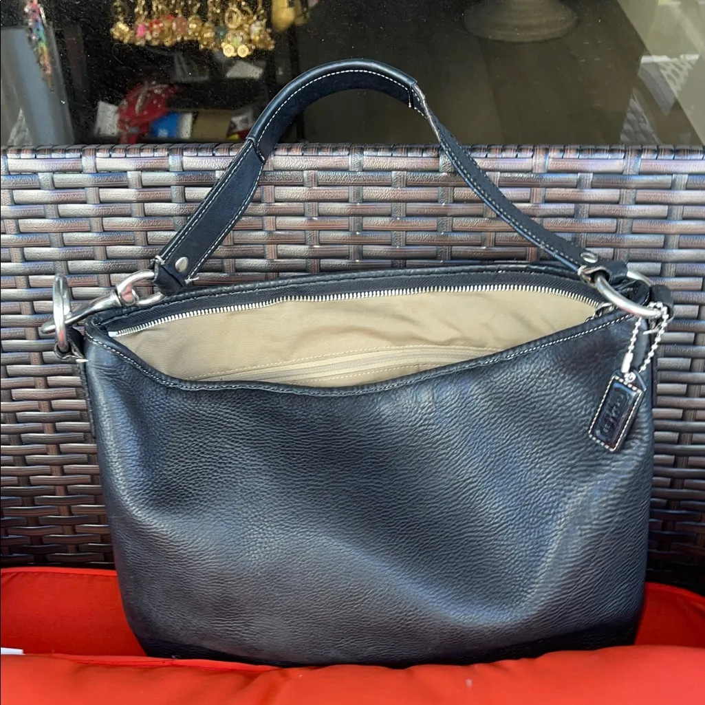 Coach Sarah 2 way Hobo Bag F13094 Pebbled Black Leather Shoulder Bag Crossbody - Image 6