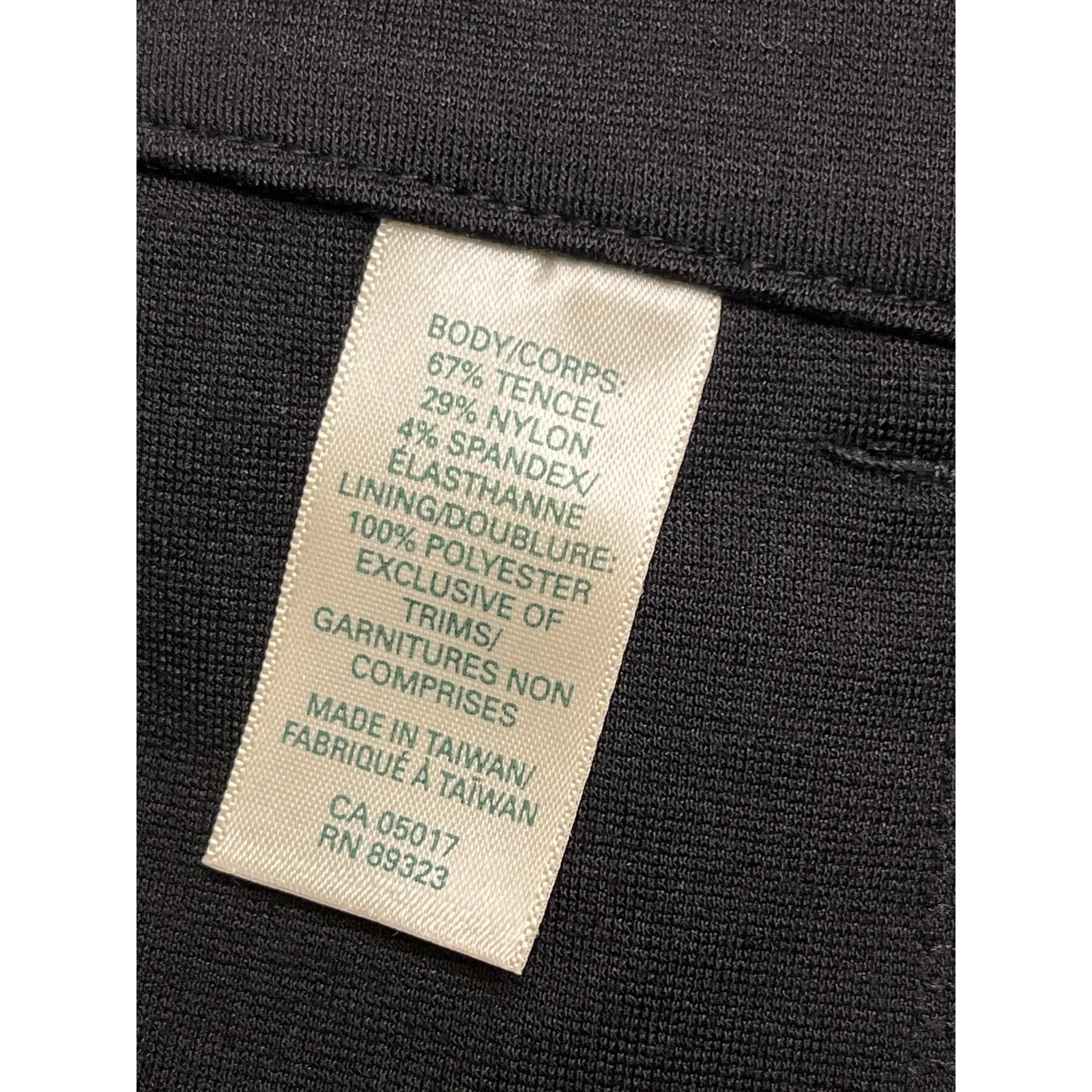 NWT Roots Canada 5 pocket stretch pants, size large - Image 5