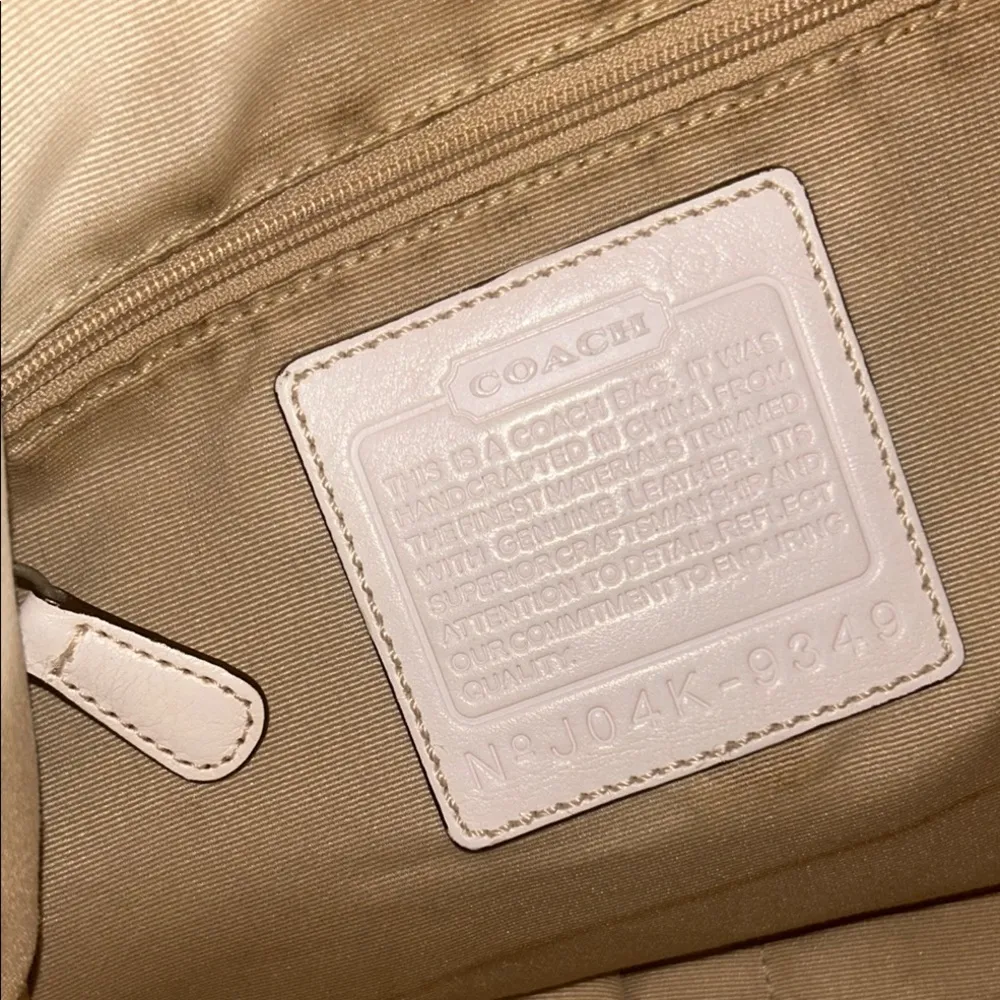 Coach Cream Signature Monogram Crossbody/ Shoulder Bag - Image 15
