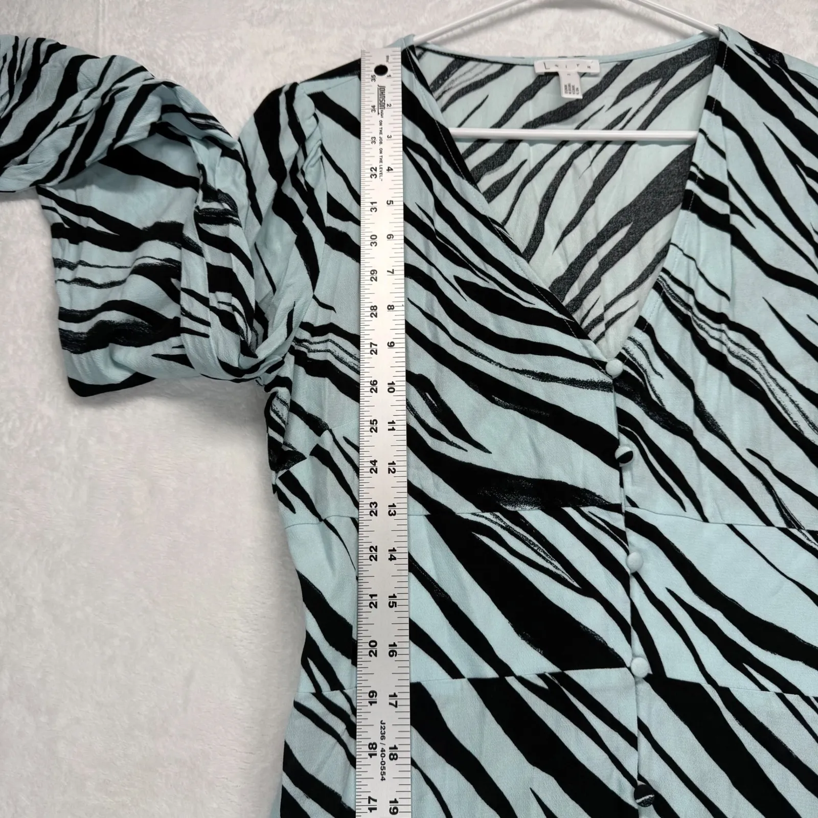 Leith Maxi Dress Animal Print Long‎ Sleeve Button Front Flowy Medium - Image 3