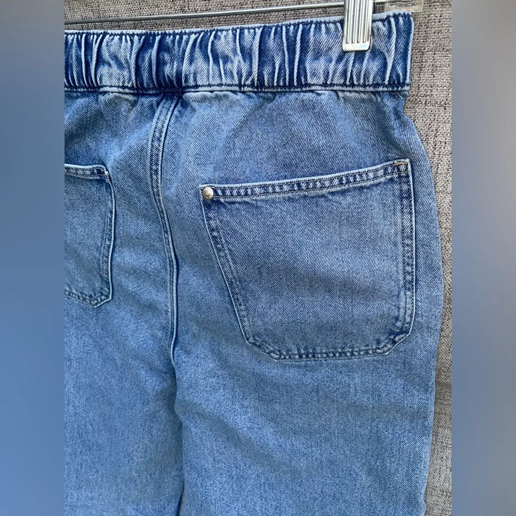 H&M Light Blue Denim Jeans Size XS, With Elastic Waist, Loose Fit - Image 4
