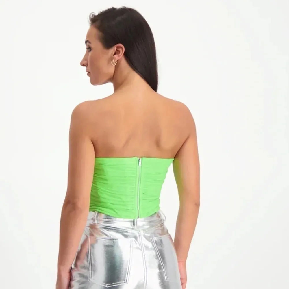 STEVE MADDEN- DAHLIA TOP NEON GREEN  💚 - Image 2