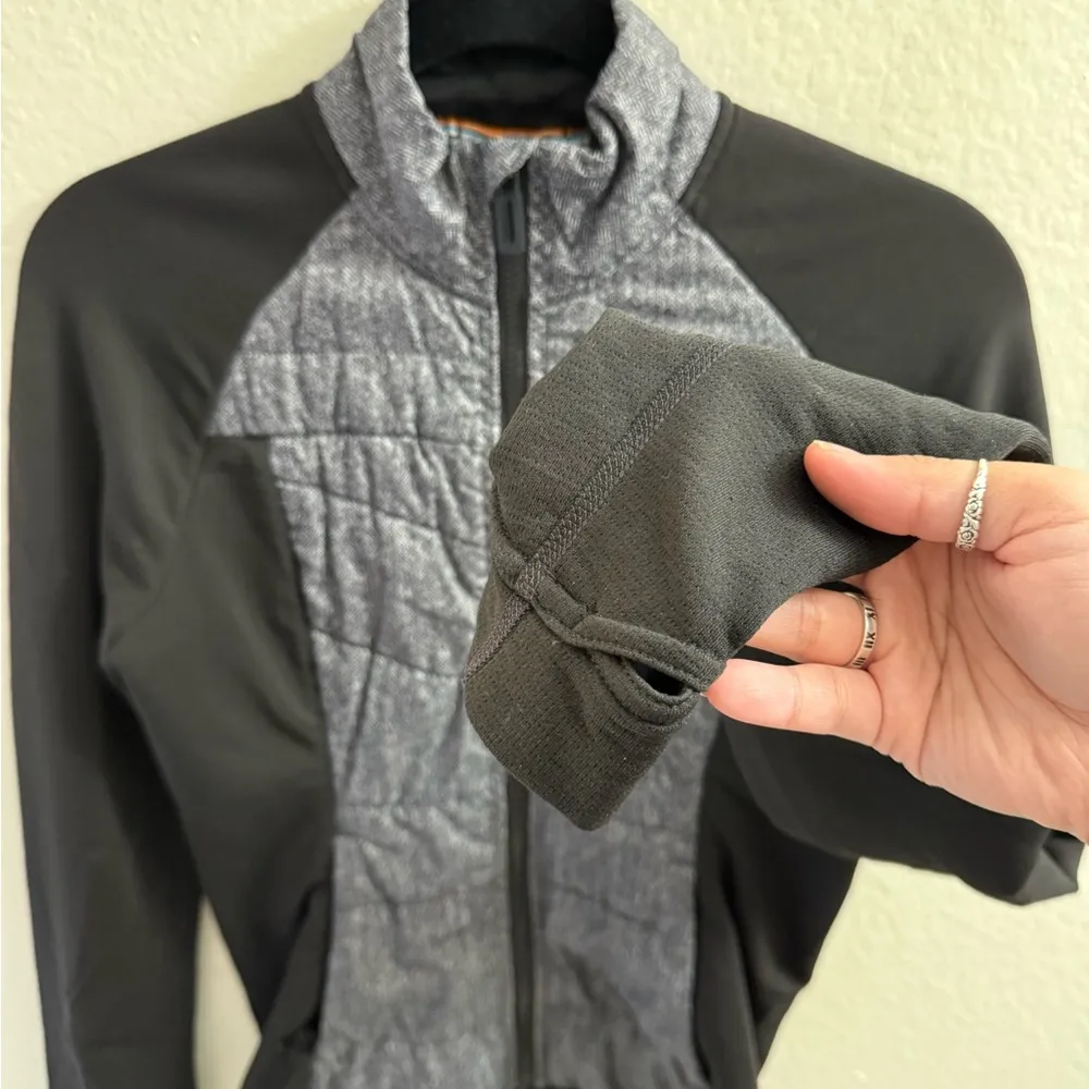 Smartwool  Womens XS Smartloft Jacket Puffer Full Zip Grey and Black Camping - Image 4