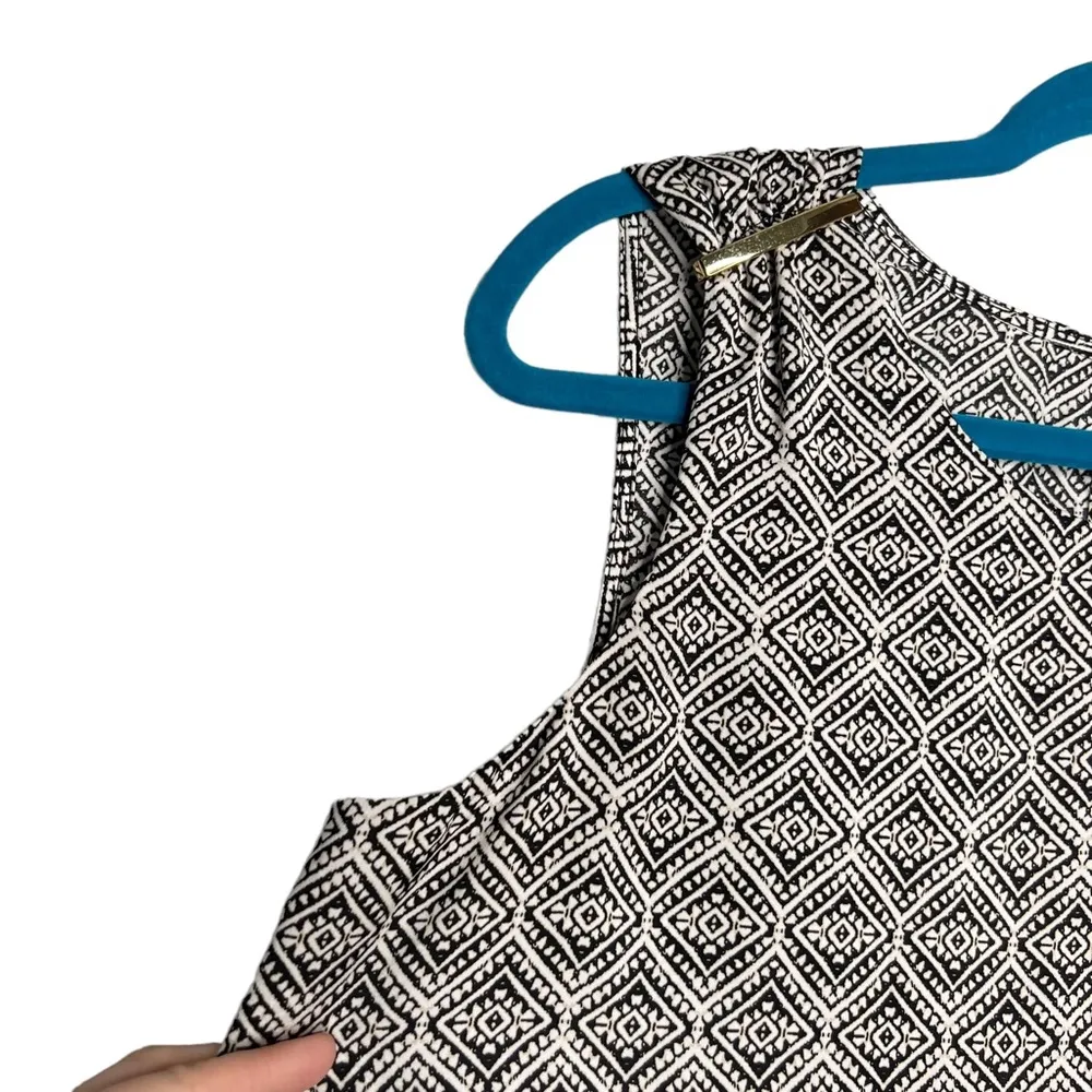 Rafaella Geometric Print Asymmetrical High Low Sleeveless Blouse - Image 9